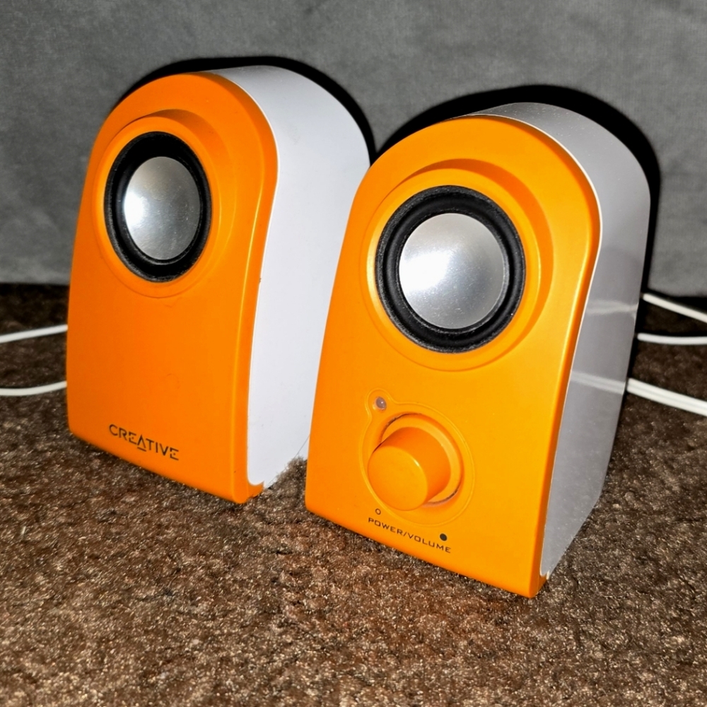 Vintage Desktop Speakers